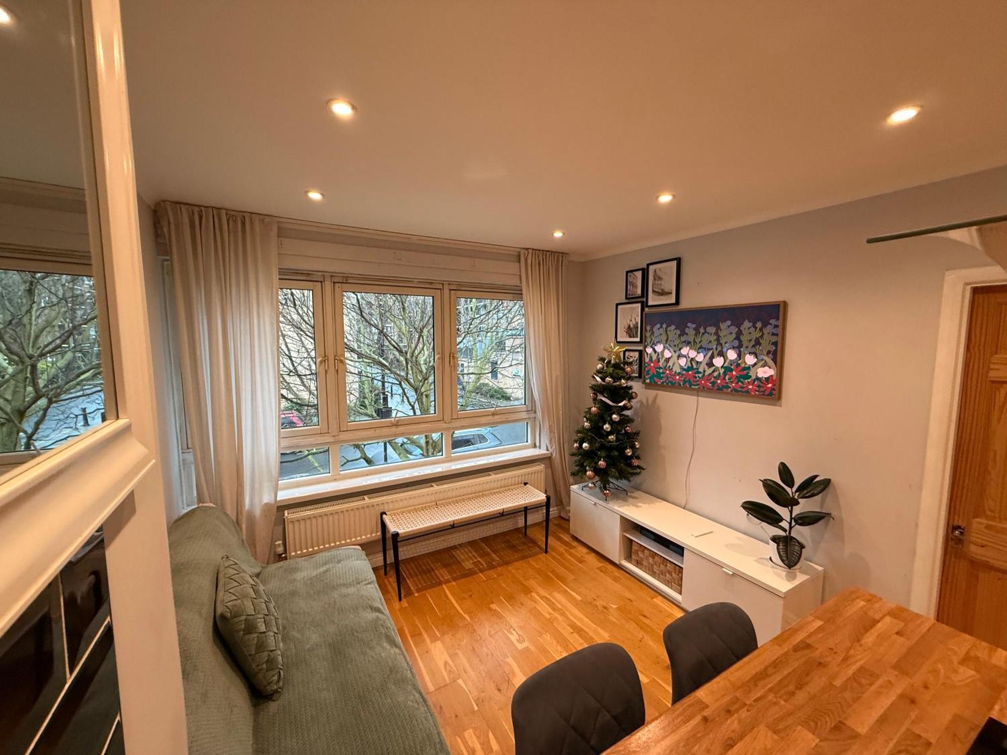 Two Bedroom Flat In The Heart Of Londres Exterior foto