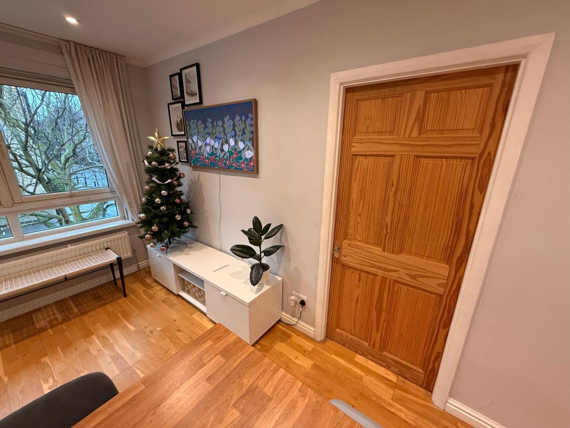 Two Bedroom Flat In The Heart Of Londres Exterior foto